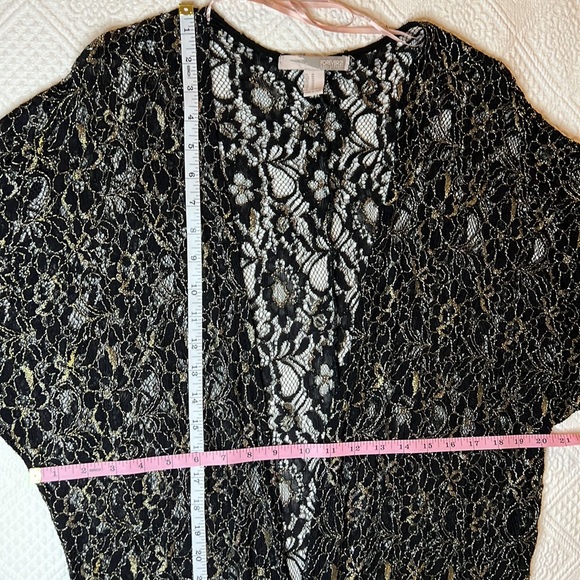 Forever 21 Medium Black/Gold Lacy Kimono - Picture 9 of 11